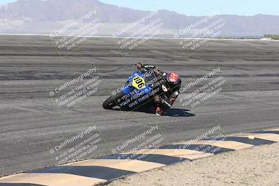 media/Jan-16-2026-CVMA Friday Practice (Fri) [[6f2bf47531]]/5-Racer 4-Trackday1/Session 2 (Bowl)/
